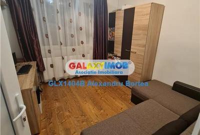 Apartament cu 3 camere decomandat în Drumul Taberei