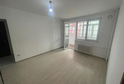 Apartament cu 2 camere semidecomandat în Brâncoveanu