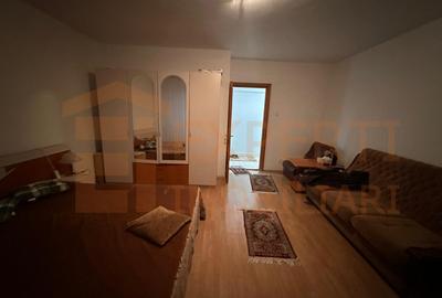 Garsoniera decomandata, situata in zona Stadion - 1