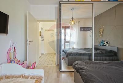 Apartament cu 3 camere de vânzare în zona Tractorul - 5