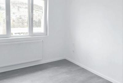 Apartament 3 camere 71mp zona Centrala 111.000eur neg - 2