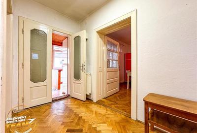 FILM&3D! Casa ospitaliera,curte si gradina asortata,arie linistita,Simeria,Sfant - 13