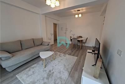 Apartament cu 2 camere decomandat în Tractorul