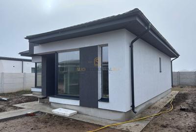 Casă individuală cu 3 camere în Berceni