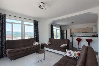 De vânzare apartament cu 3 camere la cheie aproape de UMF, în Zorilor - 1