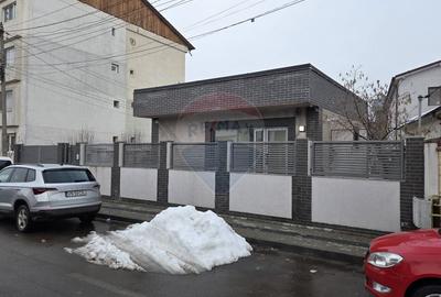 Spațiu comercial cu locuri de parcare. - 6