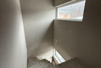 Duplex de vanzare in Floresti ,zona Manastirii Taut 120mp utili teren 250mp - 12