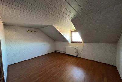 Lugoj,  Vila P+2E+M ,  656 Mp., Construiti, Posibilitate De Investitie, Zona 0 - 29