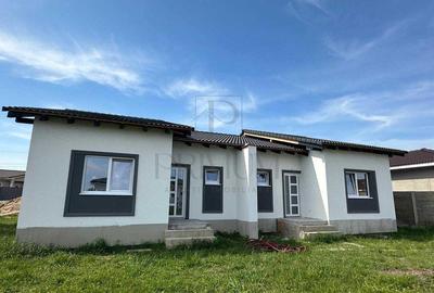 Duplex pe parter - toate utilitatile - zona foarte buna - 1