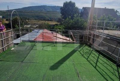 Casa 5 camere, Sacele , panouri solare 6kw,  terasa , 835 mp teren - 2