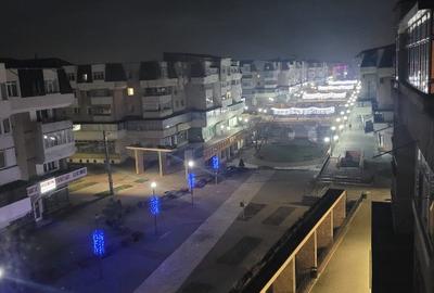 Apartament cu 4 camere decomandat în Central