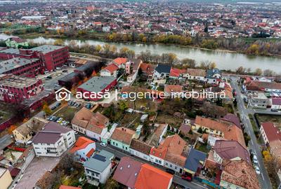 Casă individuală cu 4 camere în Malul Mureșului