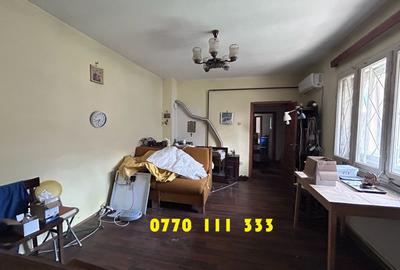 Casa 3 camere Zona Centrala, constructie caramida si boltari. - 1