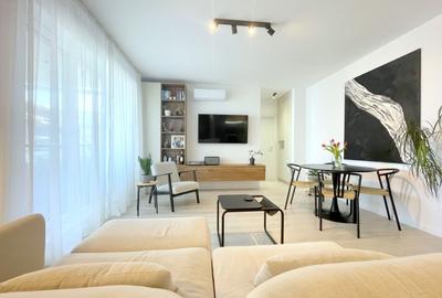 Apartament cu 3 camere semidecomandat, mobilat în Lipovei