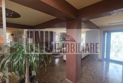 Casă individuală cu 6 camere în Bucium