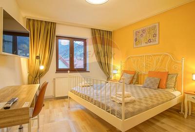 Casa cu 5 studiouri independente, terasa rooftop, vedere montana - 41