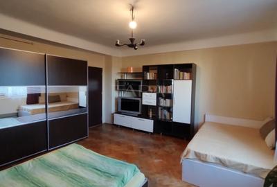 Apartament cu 2 camere, zona Gruia. - 1