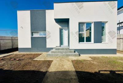 Casa Individuala  Parter - 3 Camere - 2 Bai - 3