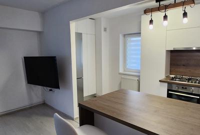 Garsoniera Bulevardul Muncii-Racadau, etaj 3, decomandata, mobilata si utilata! - 1