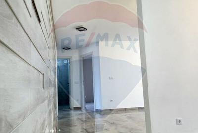 Apartament cu 4 camere de vânzare,  str. 1 Decembrie 1918 - 11