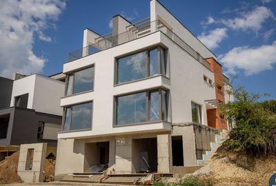 Duplex de vanzare cartier Voroneti - 1