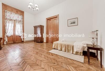 Apartament cu 4 camere semidecomandat, mobilat în Ultracentral