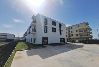 Spatiu Comercial - Bloc Nou - Stradal - 560 mp - 8 parcari - 8