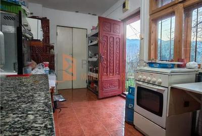 Casa tip P+1+M zona Vintila Voda - 20