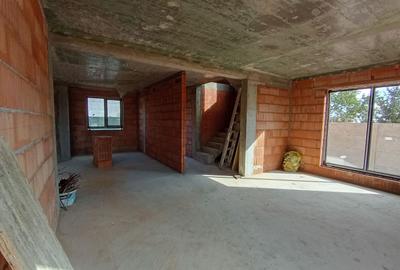 Sanandrei Duplex cu Perete Dublu, Proiect Modern - 9