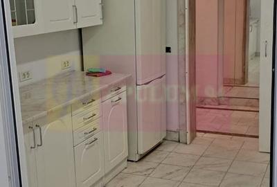 Inchiriere apartament 3(din4)camere pe bd Decebal, metroul M2 - 14