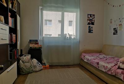 Apartament 3 camere decomandat, etajul 1 - 9