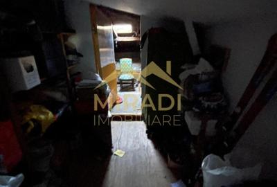 Vanzare apartament in vila 6 CAMERE compus din D P M din D P 1 M - 21