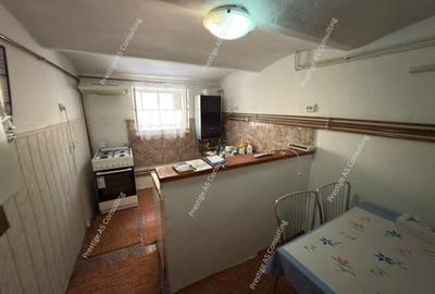 Casa individuala 2 apartamente | 310 mp utili |  clinica / birouri Elisabetin - 16