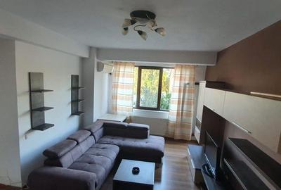 Apartament cu 3 camere decomandat în Bucureștii Noi
