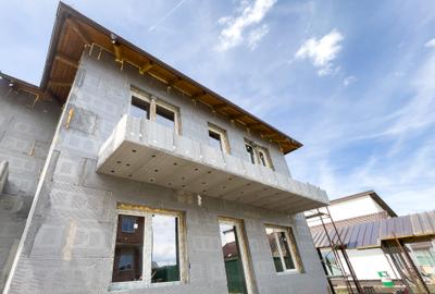 Casă tip duplex, 4 camere, Sânpetru, P+E+M, construcție 2026 - 1