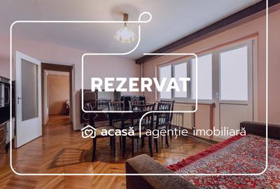 Apartament cu 3 camere semidecomandat, mobilat în Aurel Vlaicu