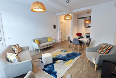 Apartament cu 3 camere decomandat, mobilat în Central