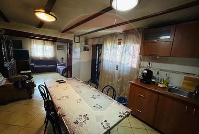 Casă 1.624 mp teren in Pielesti - 8