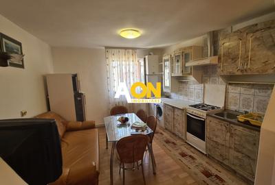Apartament cu 2 camere semidecomandat, mobilat în Cetate