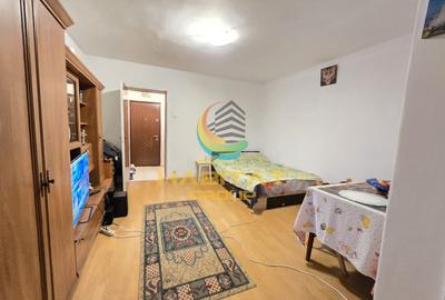 Ocazie Garsoniera la 10 minute de metrou etaj 1 - 5