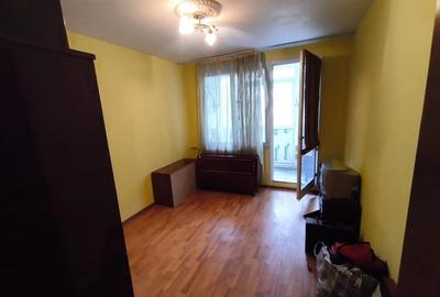 Apartament 3 camere 1 Decembrie 1918 - necesita renovare - 1