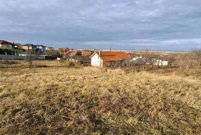 Teren Piersicilor cu utilități - 1