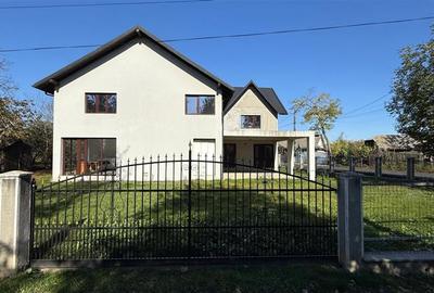 Casă cu 6 camere în Ungheni