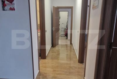 Apartament 3 camere decomandat , 2 bai ,105 mp cu balcon, Tractorul bloc nou - 2