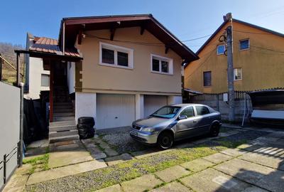 Casă cochetă cu 2 garaje și grădină | Valea Roșie, Baia Mare Comision0 - 2