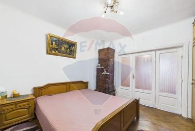 Casă cu 4 camere de vânzare în Bucurestii Noi | 15 min Metrou - 25