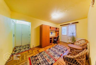 Apartament  4 camere, etaj 1, zona Vlaicu, centrală proprie, loc de parcare - 1