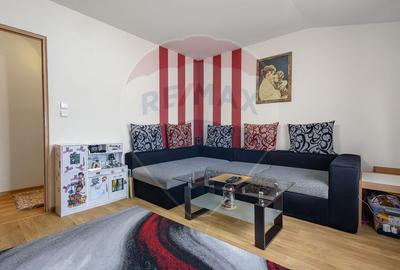 Apartament cu 3 camere de vânzare în zona Dambovita - 8