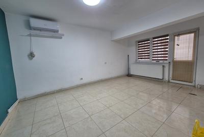 Spațiu comercial, de 55.00 mp, în Inel II