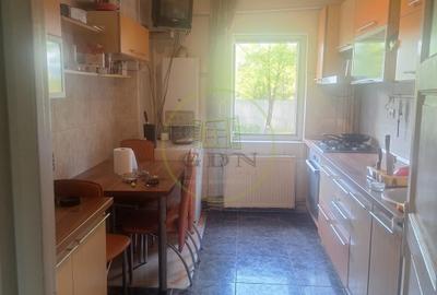 Apartament 3 camere decomandat zona piata Flora - 2
